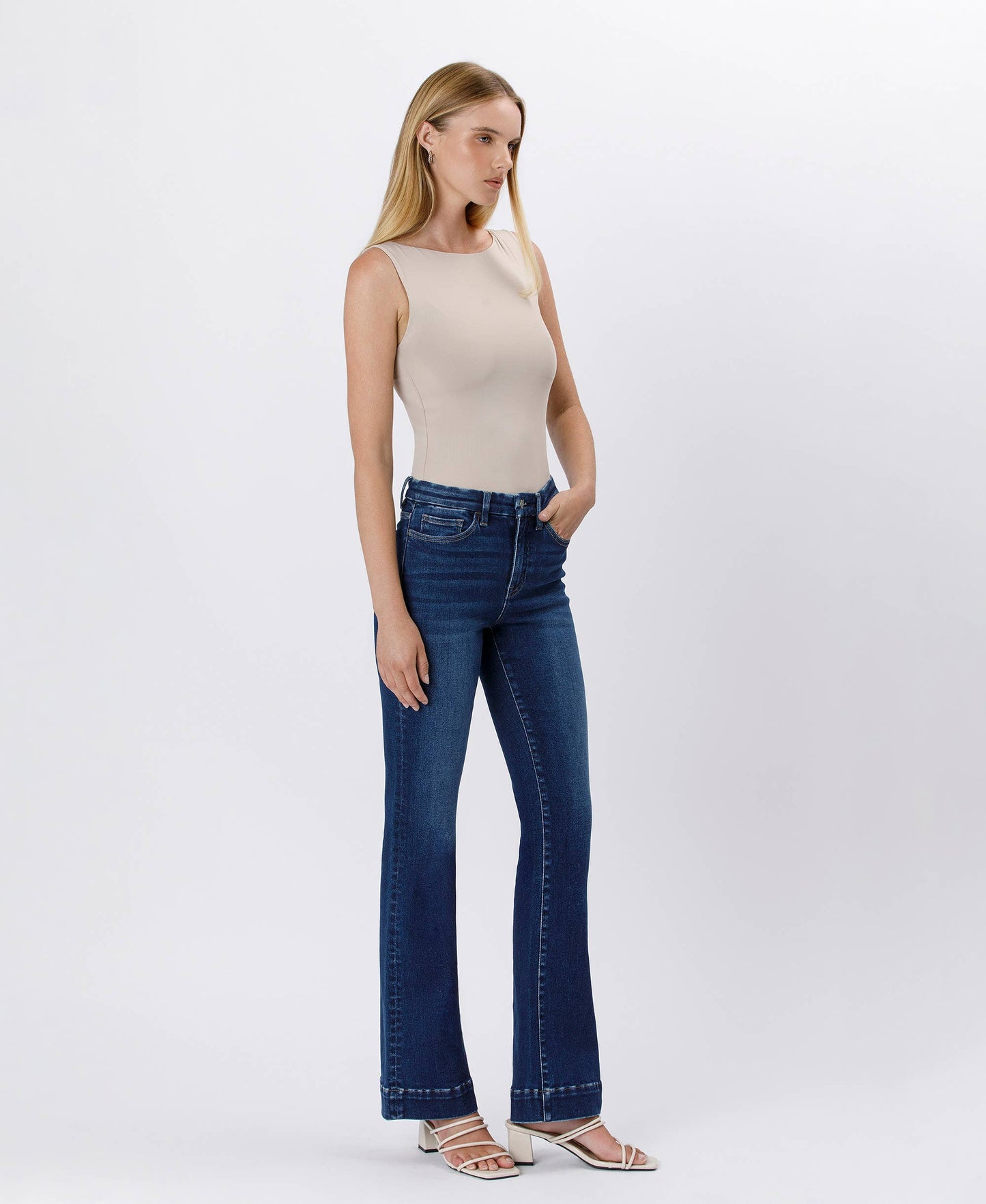 HIGH RISE TROUSER HEM BOOTCUT JEANS F5865