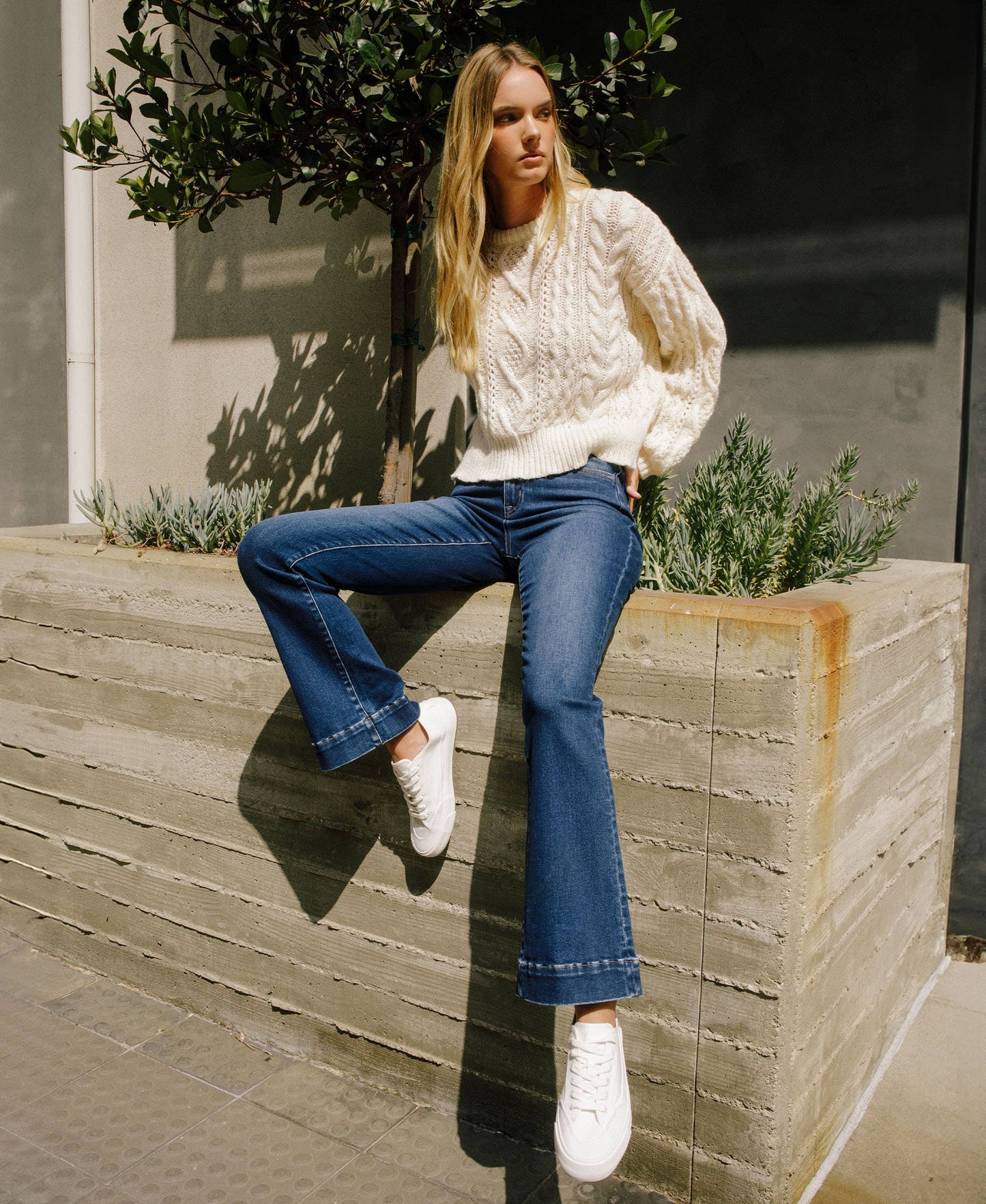 HIGH RISE TROUSER HEM BOOTCUT JEANS F5865