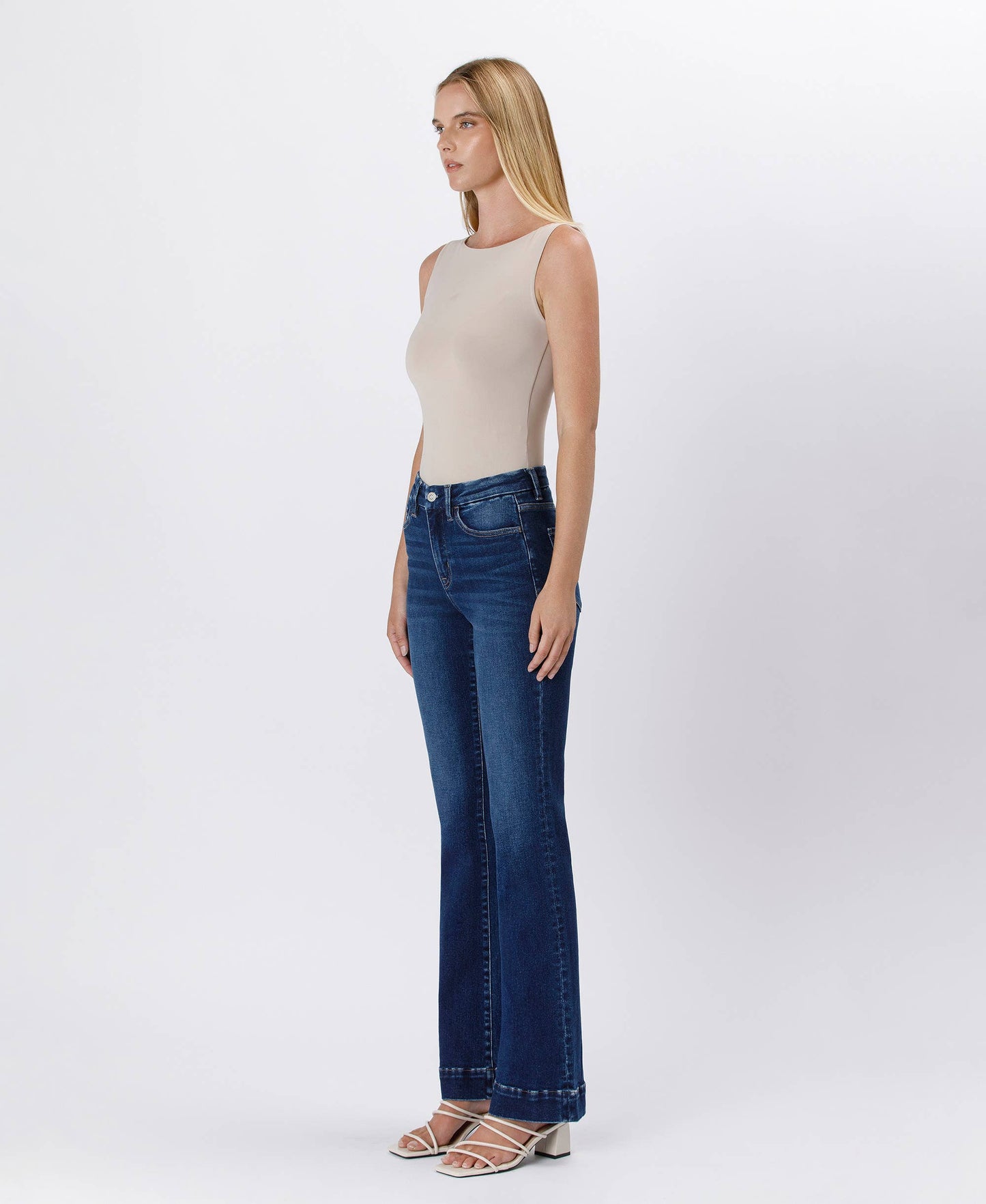 HIGH RISE TROUSER HEM BOOTCUT JEANS F5865