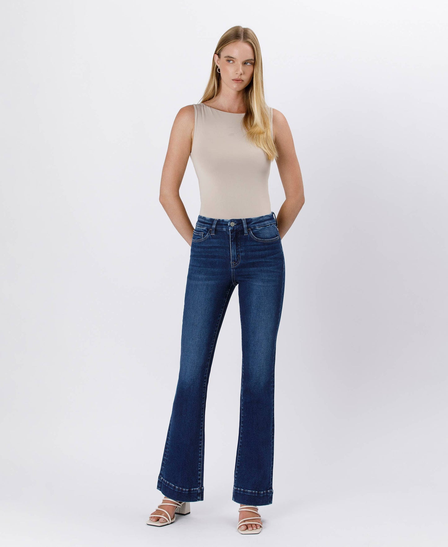 HIGH RISE TROUSER HEM BOOTCUT JEANS F5865
