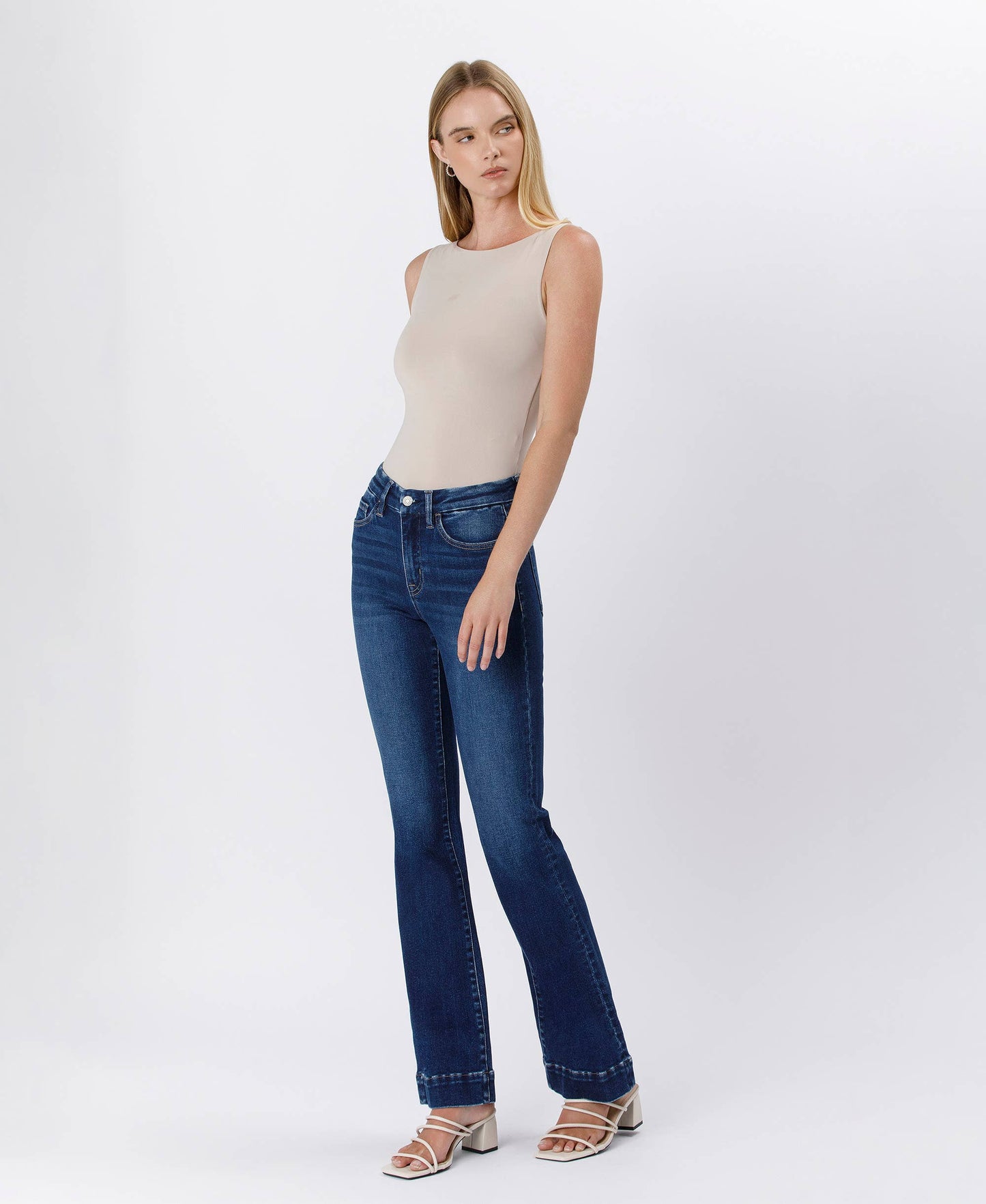 HIGH RISE TROUSER HEM BOOTCUT JEANS F5865
